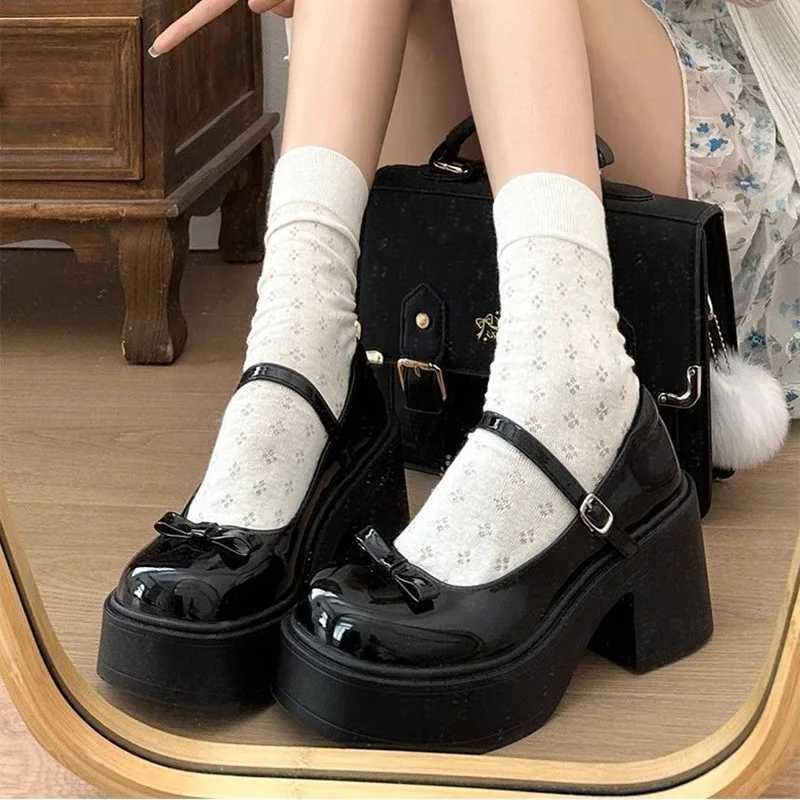 Lolita Shoes Japan Girls Platform Black High Heels Fashion Round Toes Mary Jane Womens Patent Artificial Leather Student Role Playing Shoes Y241019