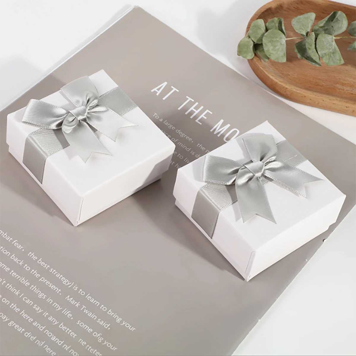 1Pc - Elegant gray satin bow jewelry gift box with lid suitable for jewelry storage boxes of earrings necklaces and rings W241019