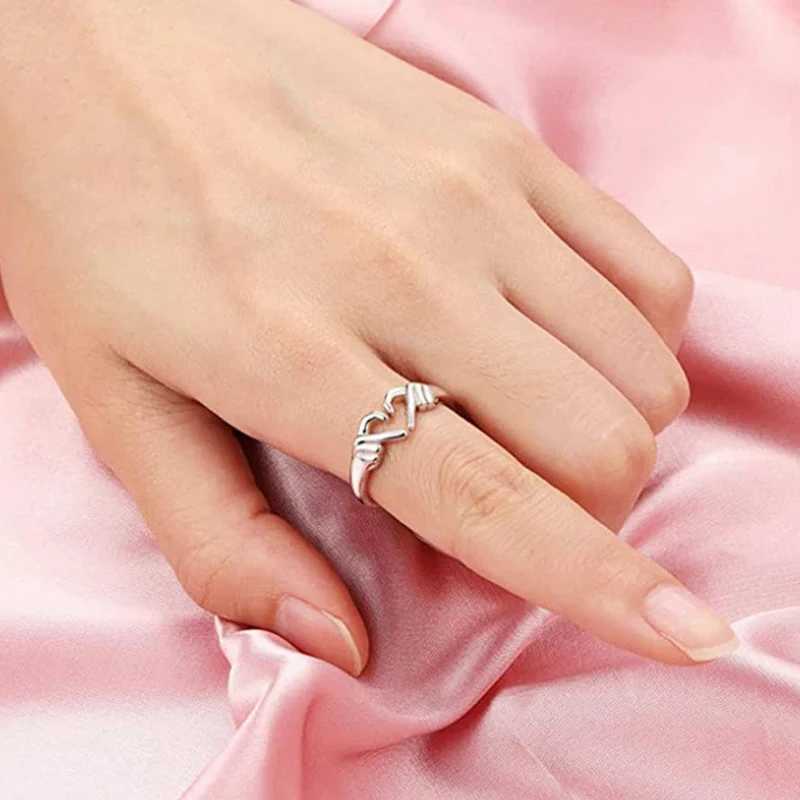 Huitan 925 sterling silver bracelet designed specifically for women simple and stylish smooth finger accessories adjustable for daily party jewelry Y2