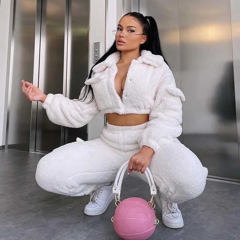Womens Two Piece Pants Two piece set of womens white Flce sportswear and hooded sweatshirt for runners high waisted pants for autumn and winter womens