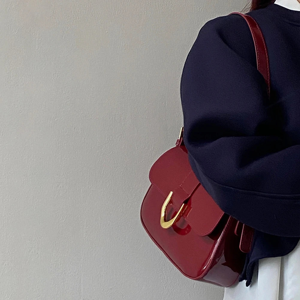 Womens PU Leather Backpack Fashion Shoulder Bag Retro Red Underwear Bag Womens Cross Body Bag Womens Fashion Handbag 241018