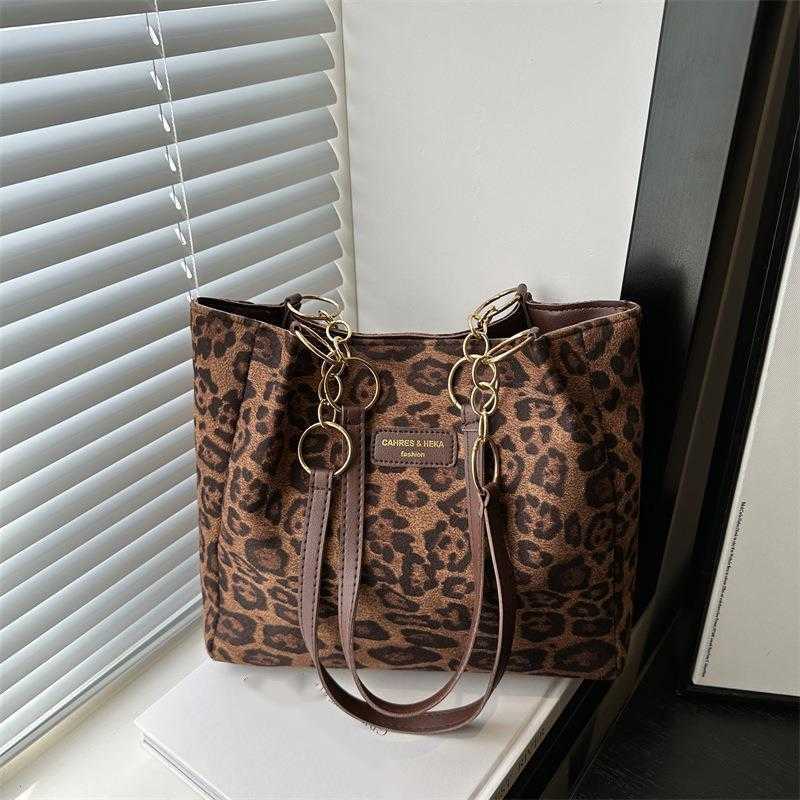 CMM Leisure Commuting Large Capacity Bag for Women Autumn New Item Suede Leopard Print Shoulder Bag Hand Held Tote Bag