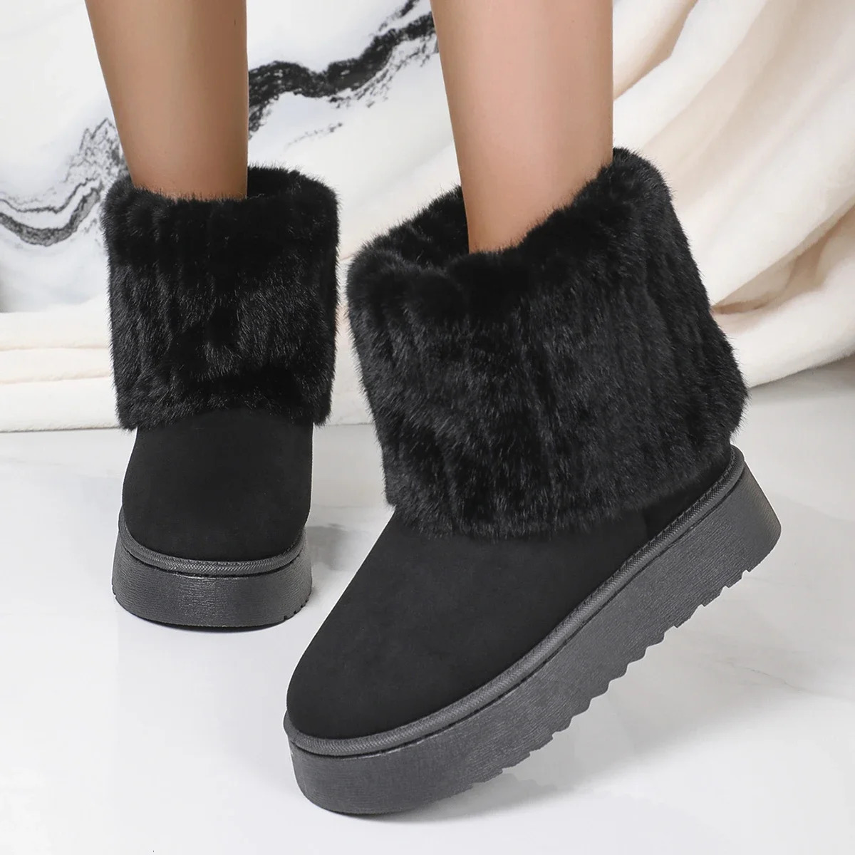Fashionable womens round toe warm thick plush winter beige small leg boots with thick sole casual non slip womens snow boots 241018