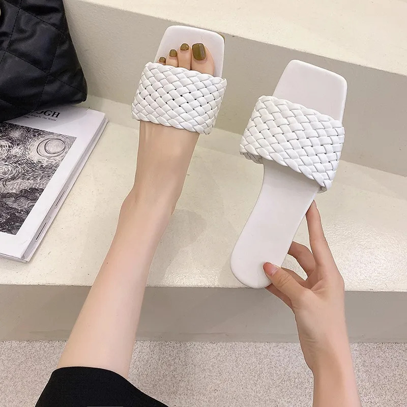 New designer women's temperament woven soft leather cross strap open toe flat slippers wear vacation beach sandals