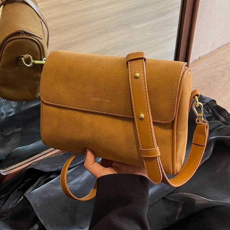 CMM Popular Womens New Trendy and High End Suede Small Square Bag Autumn and Winter Single Shoulder Crossbody Bag