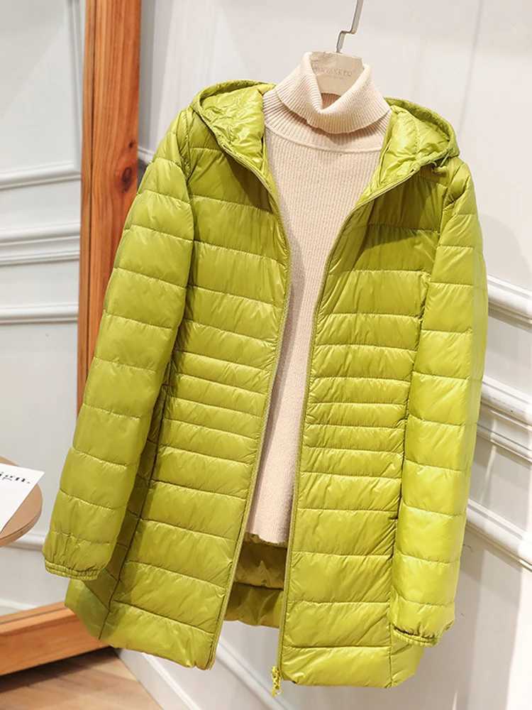 0-10 Woman Duck Down Jackets 2024 Autumn Winter Ultralight Hooded Women Down Coat Portable Quilted Long Parkas Feather OvercoatX241019