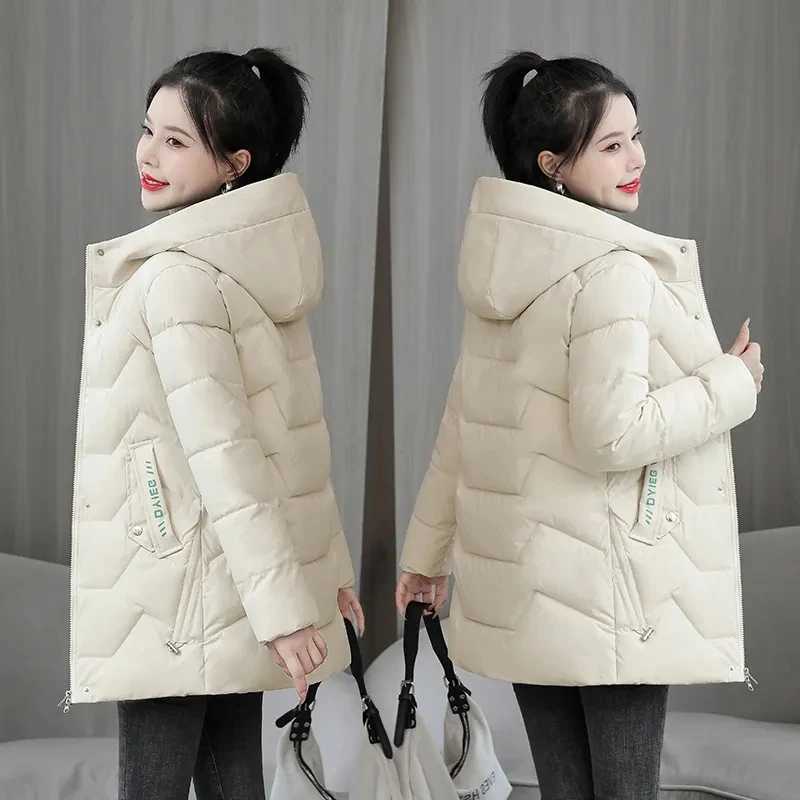New Winter Printed Letters Women Jacket Long Hooded Parka Cotton Padded Jacket Female Parkas Casual Warm Outwear Snow Wear CoatsX241019