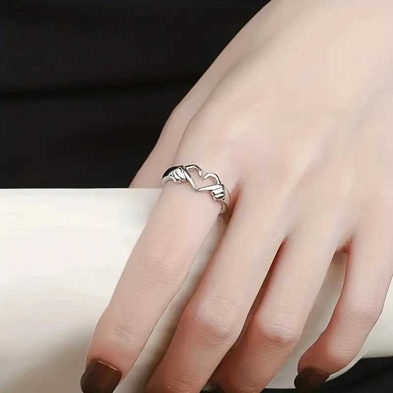 Huitan 925 sterling silver bracelet designed specifically for women simple and stylish smooth finger accessories adjustable for daily party jewelry Y2