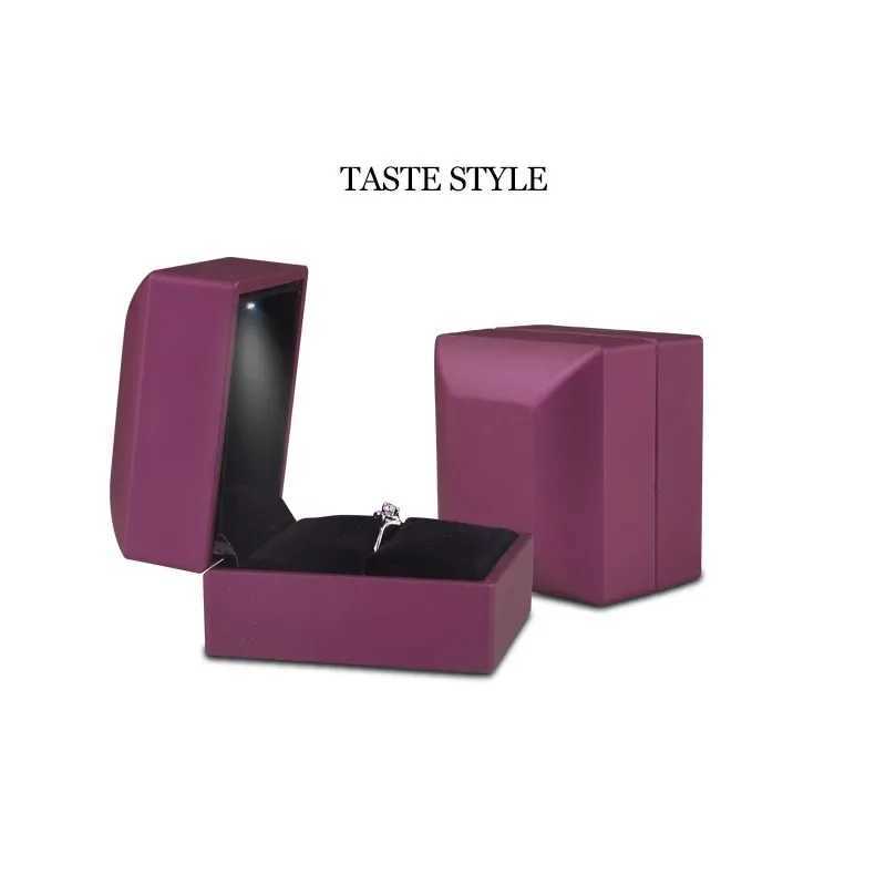 2024 Luxury Ring Box with LED Light Diamond Ring Box Used for Engagement Weddings Valentines Day Birthday Gift Boxes W241019