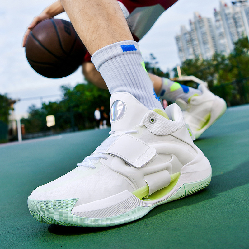 Running for boys and girls, junior high school adults, couples, basketball shoes, sports students, blue ball shoes