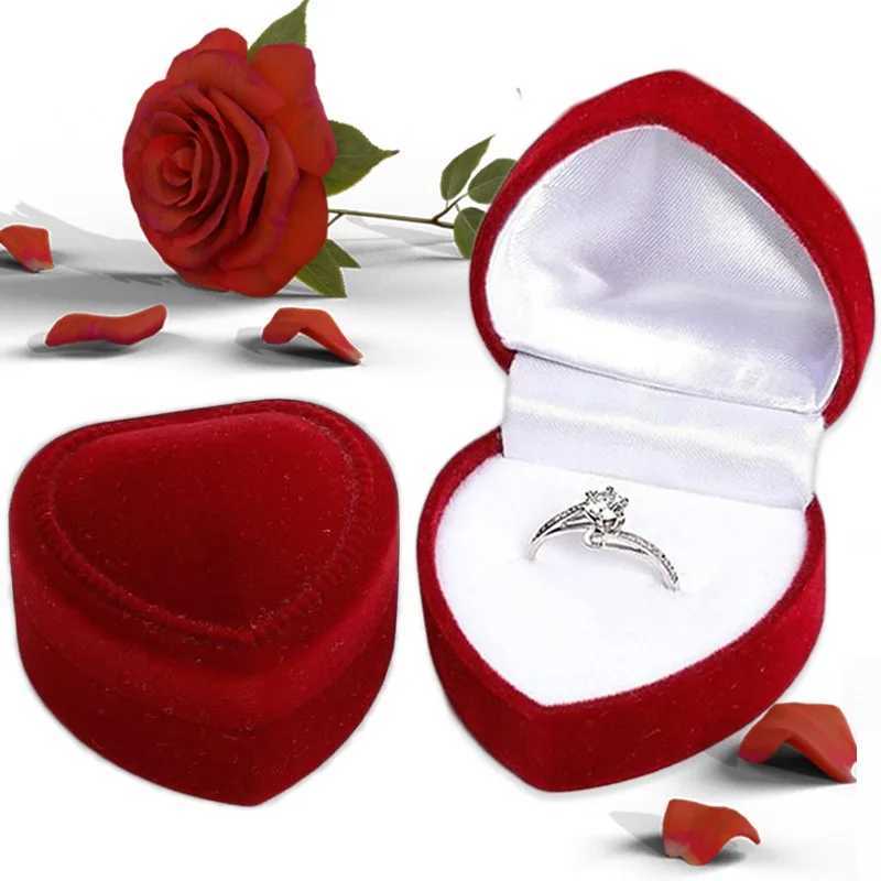 Romantic Wedding Ring Box Red Velvet Heart shaped Bead Box Engagement Ring Box Valentines Day Jewelry Ring Gift Box W241019