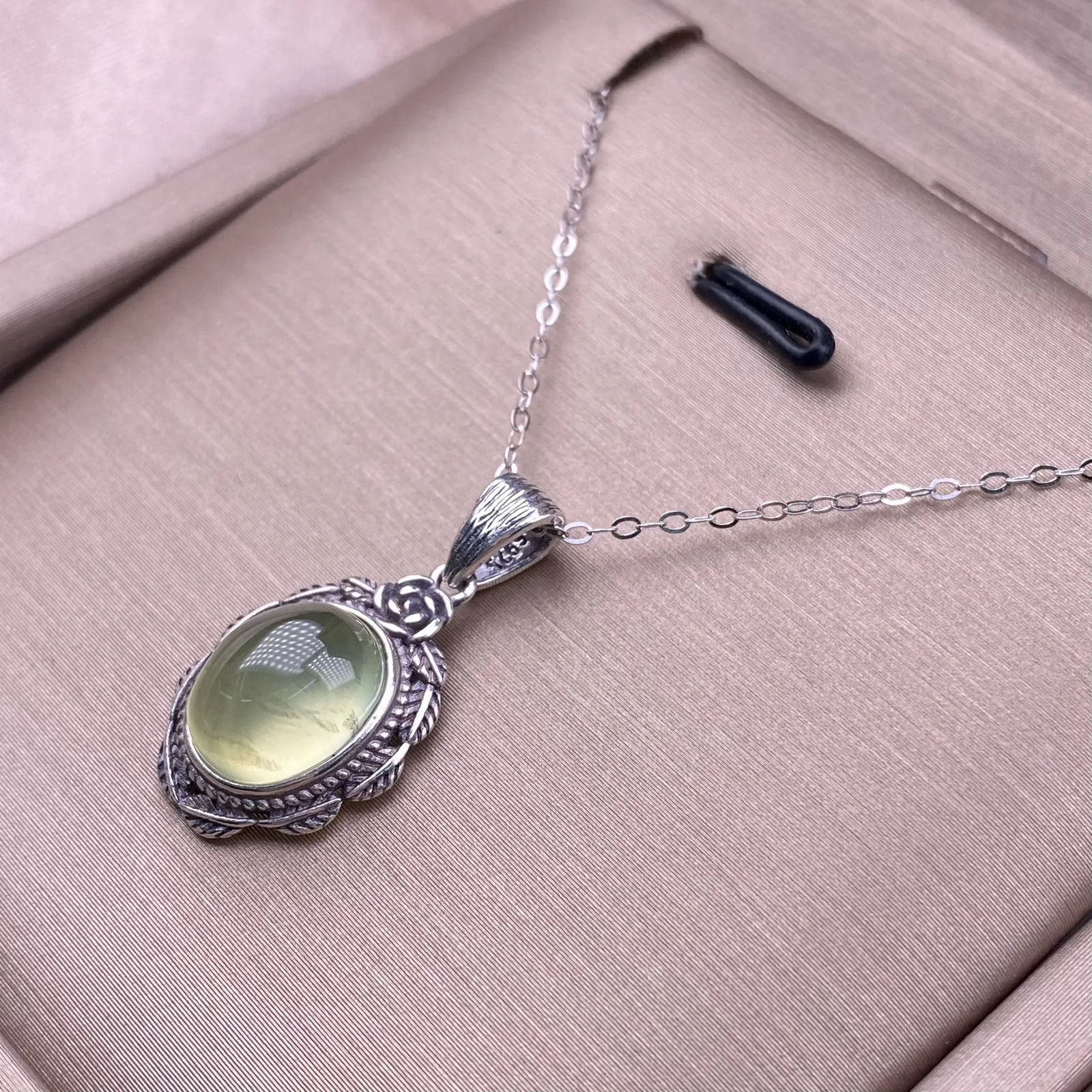 Natural grape gemstone pendant S925 silver womens necklace jewelry gift retro exquisite womens colorful gemstone necklace accessories 241018