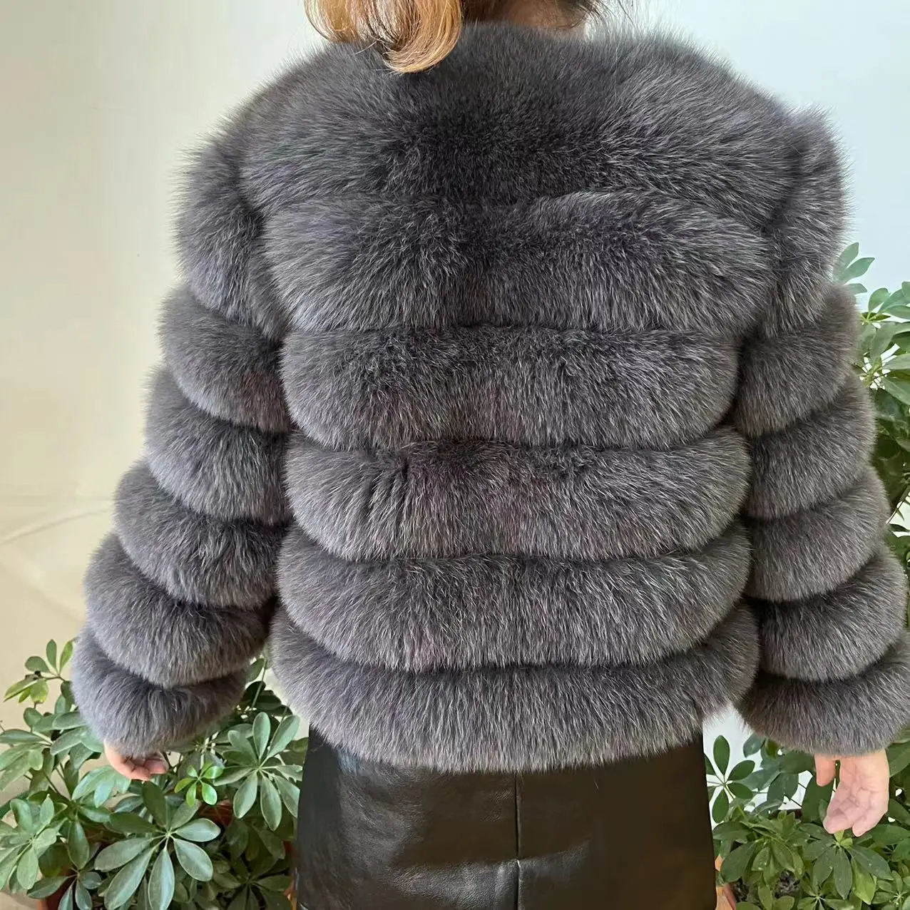 100% natural fur leather jacket fur coat winter jacket womens natural fox fur fashion wholesale of 50cm short jacket 241018