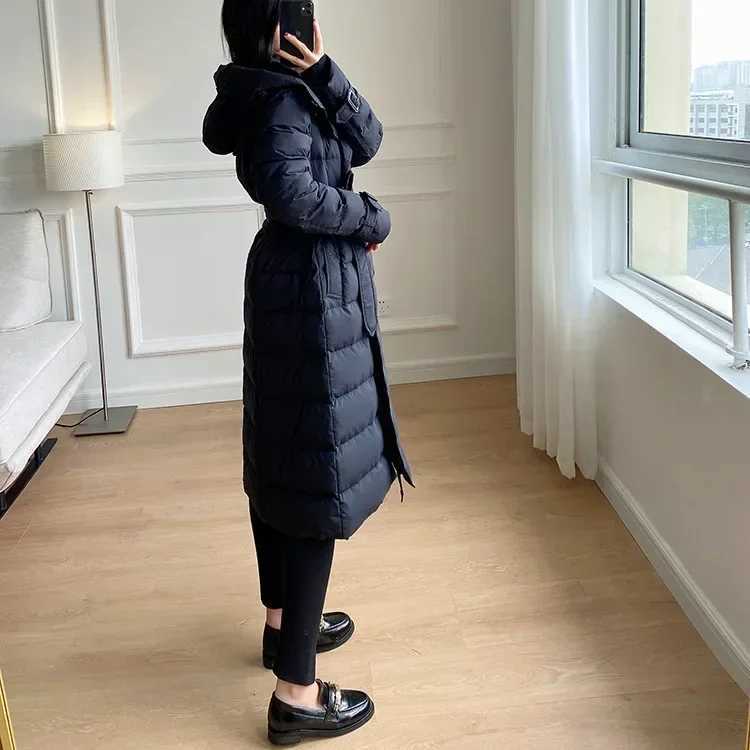 Winter New European Fashion Womens Down Jacket Loose Commuting Casual Windproof Hooded Slim Fit White Duck Down ParkasX241019