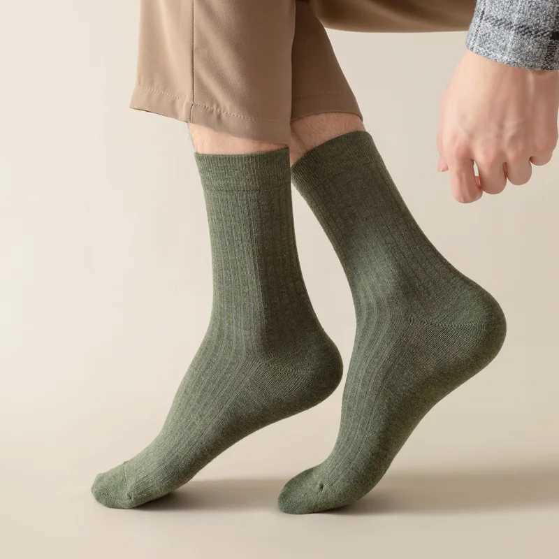 Autumn and Winter Men Socks Solid Color Thick Thread Knitting Socks Men Simple Men Medium Length Socks calcetines hombreXJ241019
