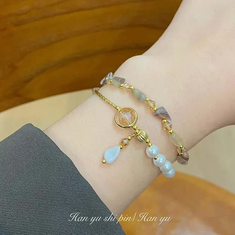 Irregular natural stone double-layer stacked pearl bracelet suitable for womens niche n sweet spliced pearl bracelet 241018