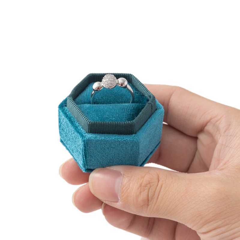 Vintage hexagonal velvet jewelry single ring box empty box holder used for engagement wedding celebrations Valentines Day gift organizers W241019