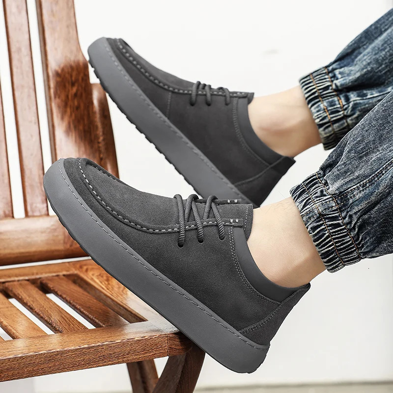 Mens casual sports shoes summer breathable suede sandals classic handmade retro mens shoes comfortable sandals 241019