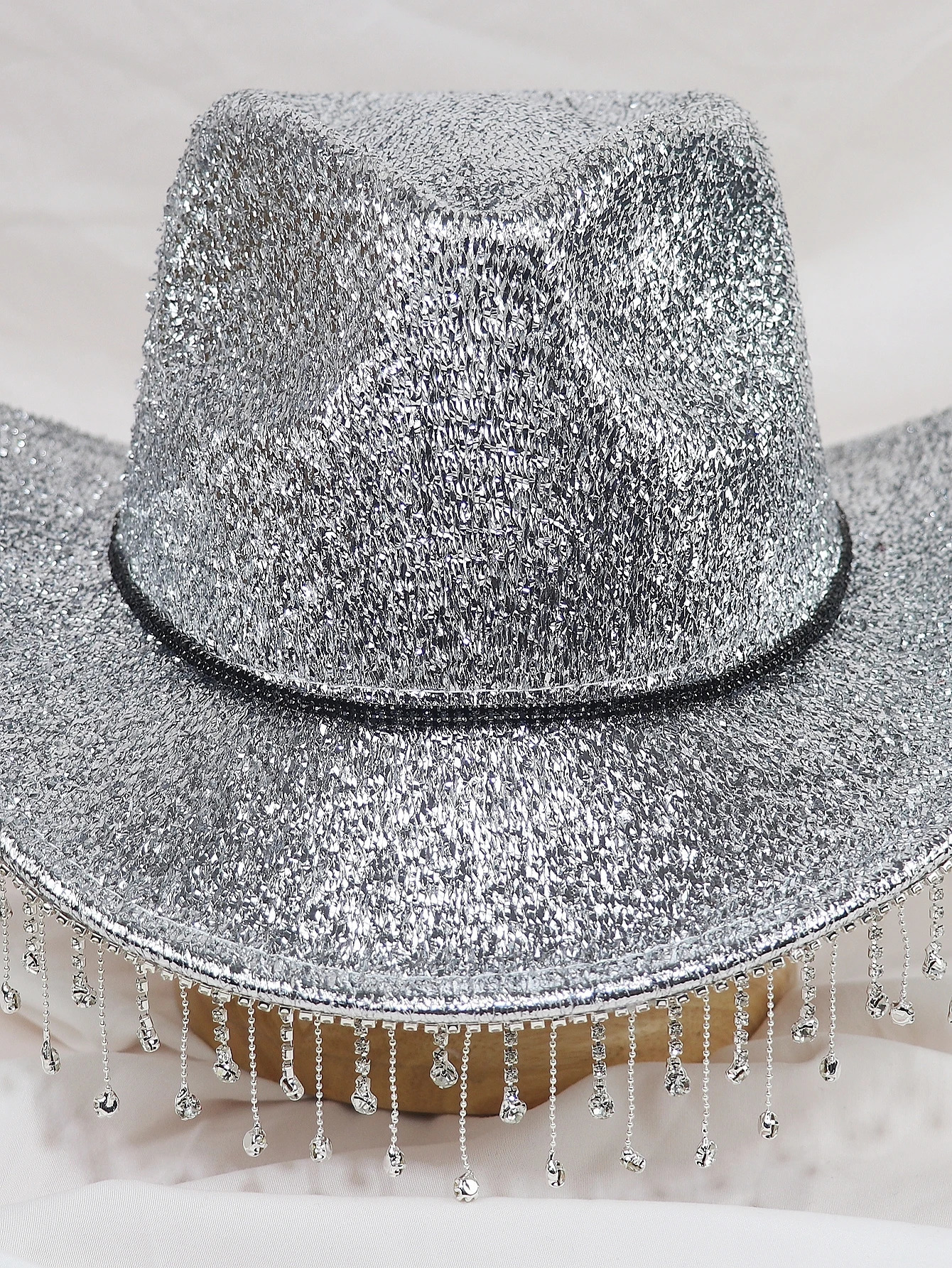 Silver Lady Western denim hat with rhinestone tassel party hat fashionable soft Duffle hat wide Brim Shade outdoor casual 241019