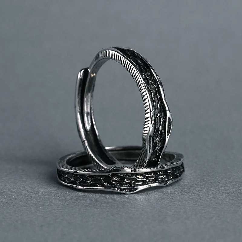 Abyss ring is a niche design for men and women featuring fashionable individuality and a cold style index ring that can be adjusted for couples Y24101