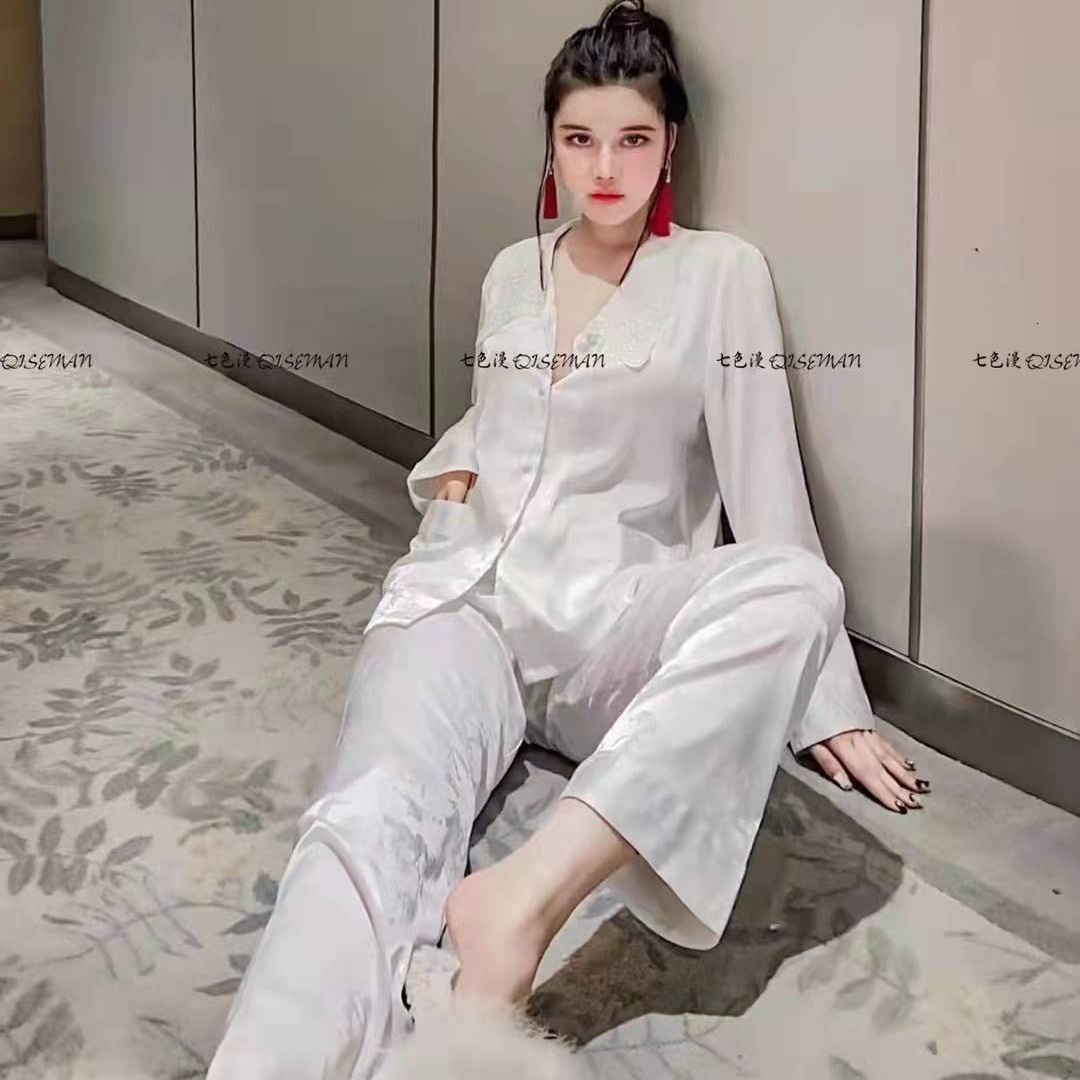 2024 Designer's New Silk Satin Pamas Women's SOLID-RAL Long Sleeved Pamas Pajamas