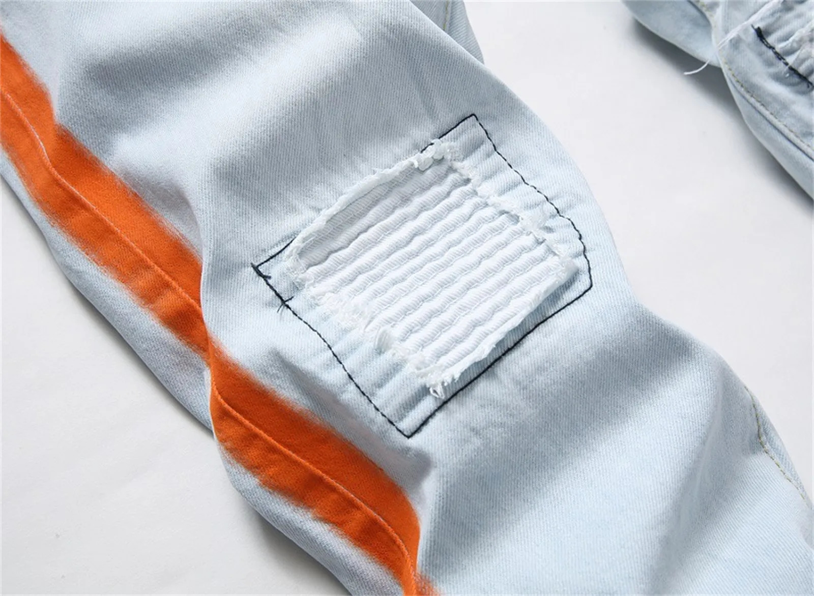Fashion Straight Light Jeans Personality Brushed Ripped Patch MenS High Waist Slim Men Baggy Harem Jean Trousers 241008