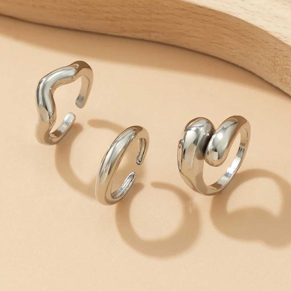 1/3/4 pieces of vintage gold snake shaped rings suitable for womens 2024 fashion Gothic geometric adjustable open finger rings wedding jewelry gifts Y