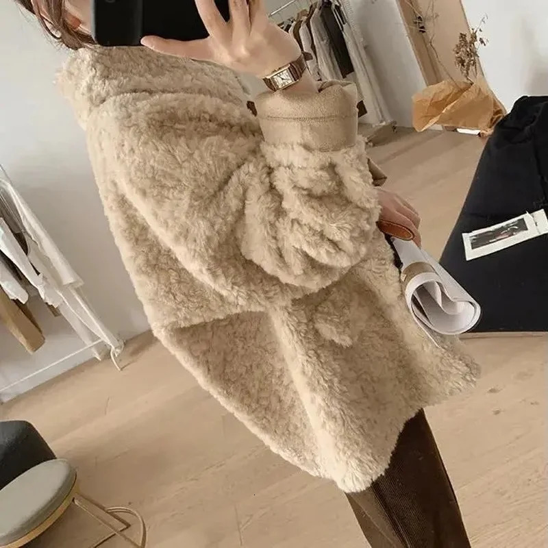 Winter wool jacket womens synthetic wool coat womens suede fur coat mens warm and thick sheepskin coat 241007