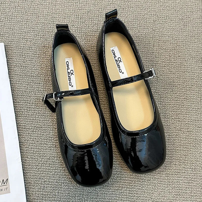 Spring Womens Black Flat Shoes Fashion Red Womens Casual Dress Mary Jane Shoes Soft Bottom Round Toe Outdoor Ballet Performer 241019