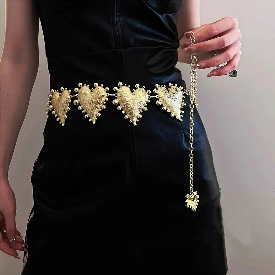 HUANZHI Fashion Metal Texture Large Love Heart shaped Waist Chain Female Personalized Adjustable Chain Accessories 241019