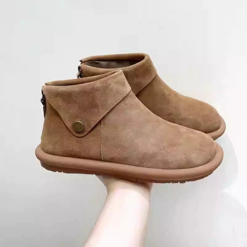 Trendy Women's Short Boots: Versatile, Warm, and Stylish for 2024 68af