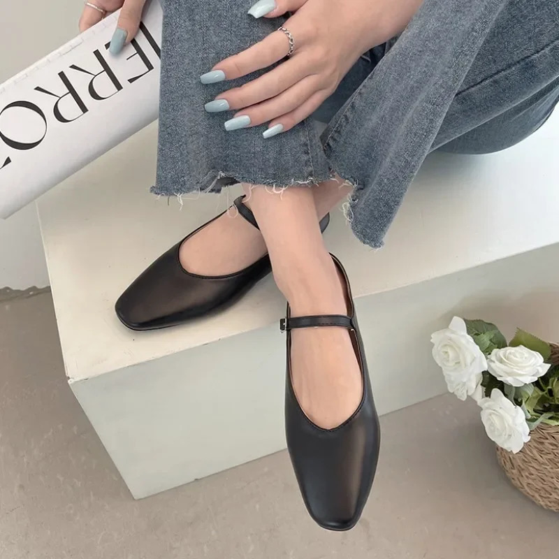 Summer Womens Flat Shoes Fashion Shallow Womens Casual Soft Mary Shoes Outdoor Dresses Flat Shoes Ballet Shoes 241019