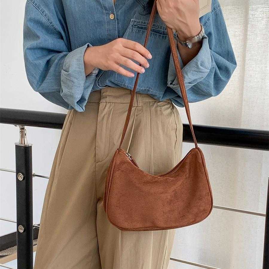 CMM Korean Version Suede Crossbody Bag for Women Autumn and Winter Niche Versatile Shoulder Bag Plush Simple Small Square Bag