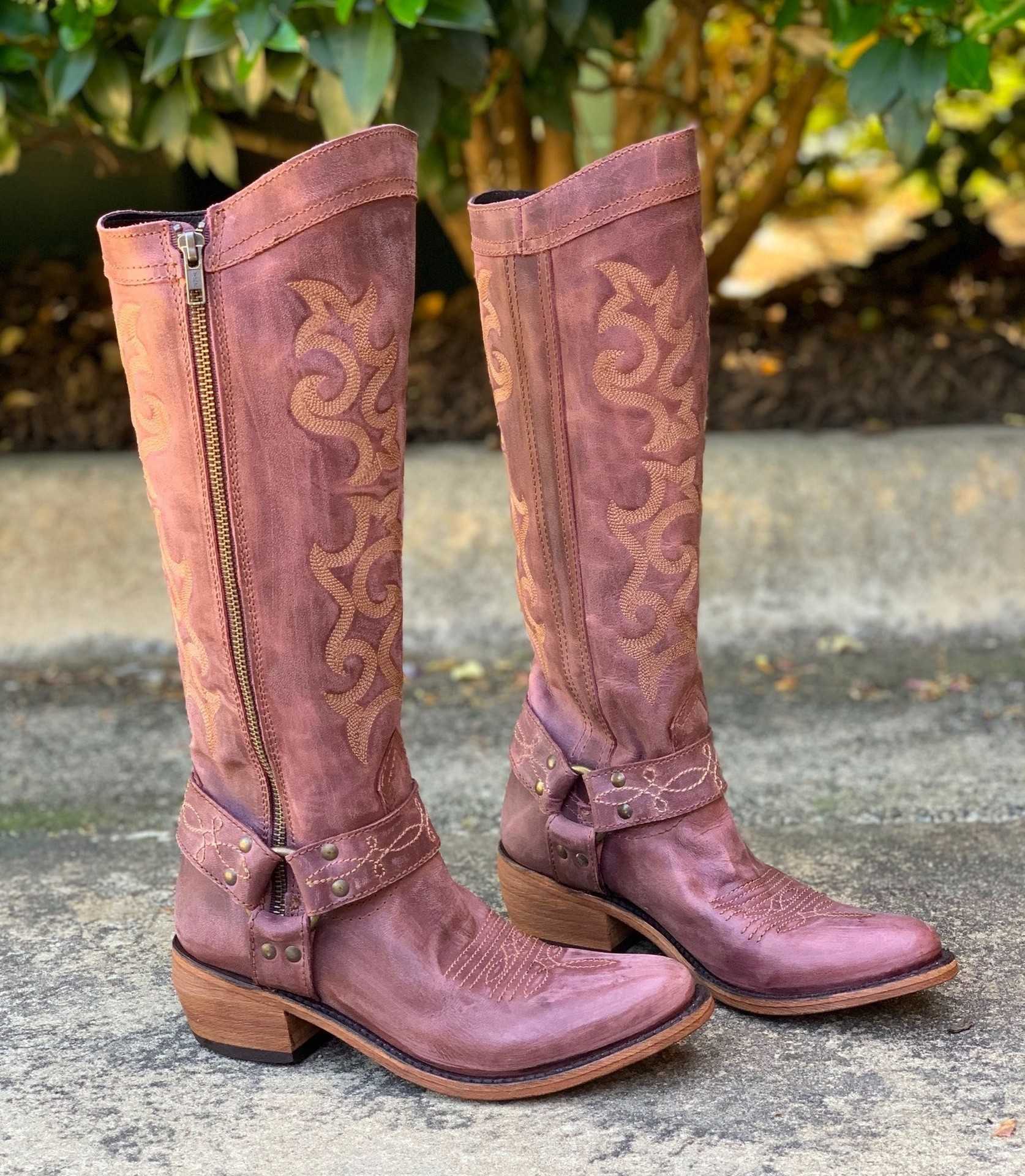 Fashion Boots New WoMens Round Toe Martin Boots WoMens Leather Boots With Side Zipper Knight Boots For Warmth Mid Heeled WoMens Shoes 241008