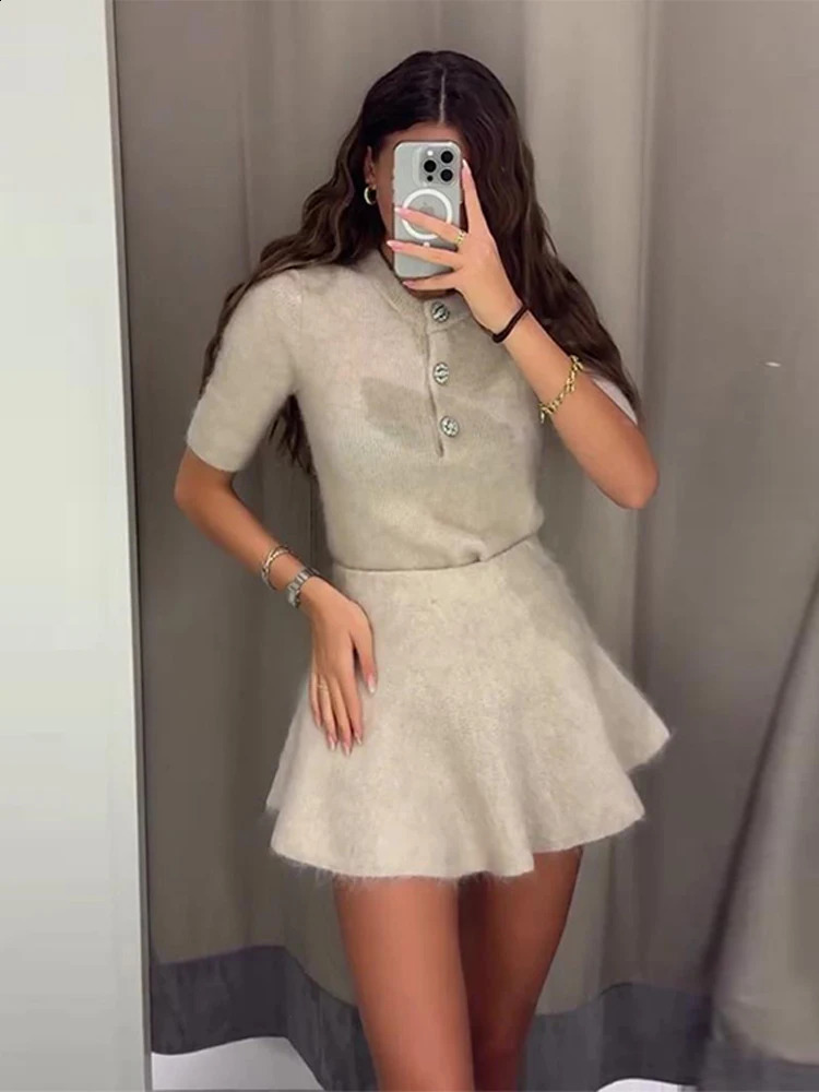 Women O Neck Button Wool Sweater Suit Casual High Waist Knitted Mini Skirts Set Fashion Autumn Winter Lady Commuting Outfit 241019
