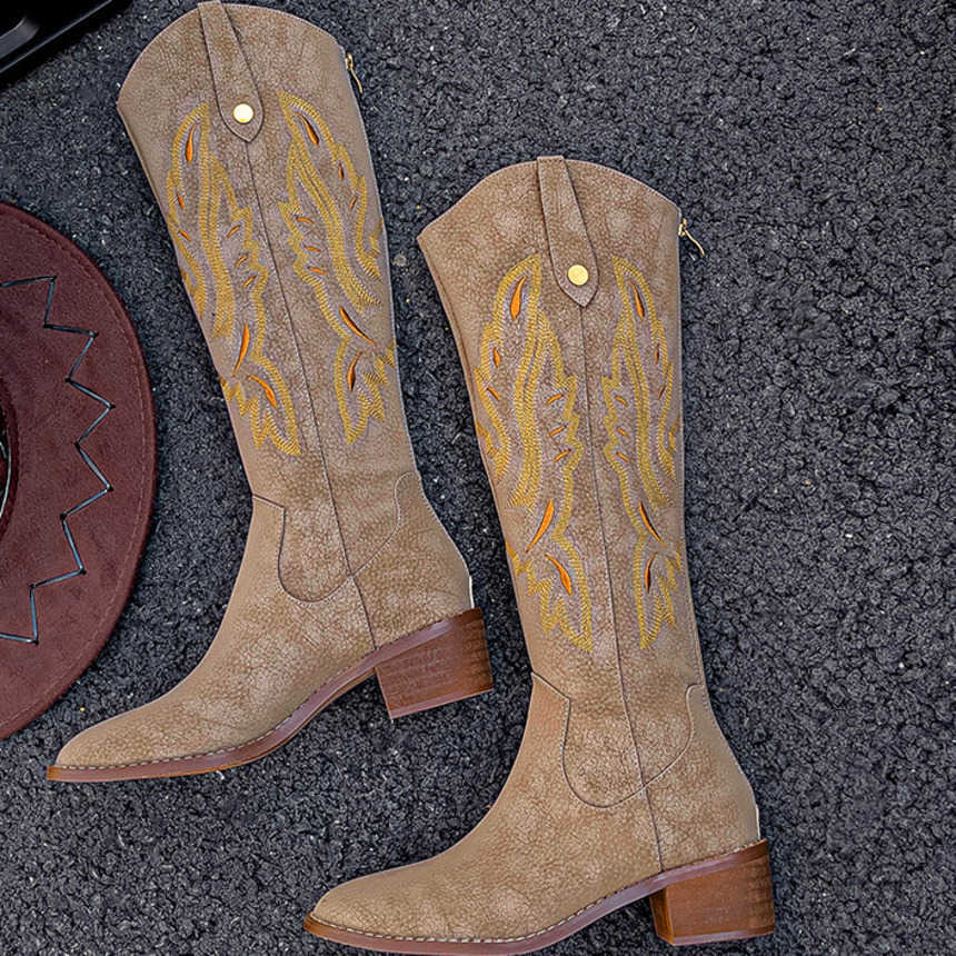 Fashion Boots Embroidered High Martin Boots For Women Autumn Winter New Item Thick Heel Patterned Knight Boots Warm Boots 241008