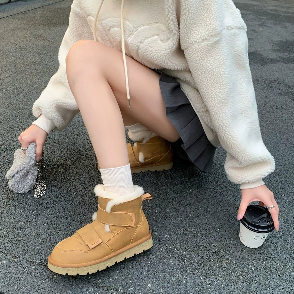 Winter Warm Fleece Boots: Trendy Versatile Height Increase Women's Shoes a104