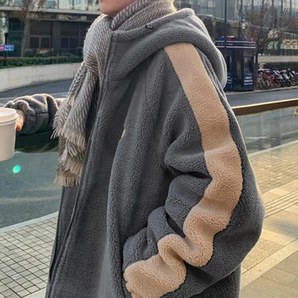 Loose mens jacket hooded mens jacket winter warm mens hooded jacket with artificial Sherpa deep hem suitable for students 241007
