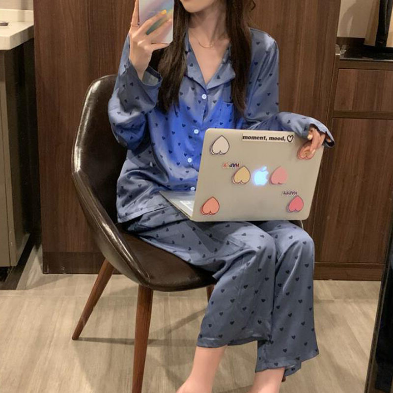 2025 New designer women s sweet love long sleeved women s ice silk trend Pamas home clothes
