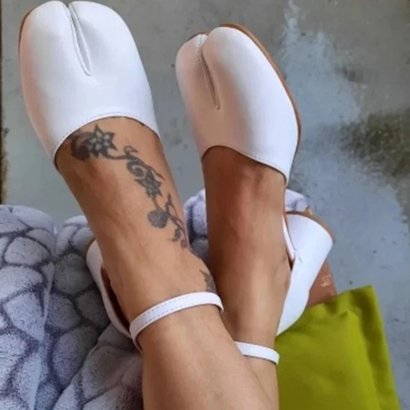 Fashion Buckle Strap Women Sandals 2024 Summer Ladies Pumps Slipt Toe Shoes Women Chunky Round High Heels 241010