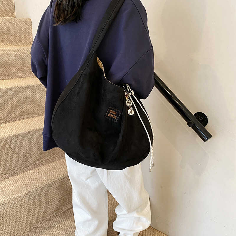 CMM Autumn and Winter Large Capacity Suede Bag for Women New Ruiying Shoulder Bag Trendy Commuting Bucket Bag
