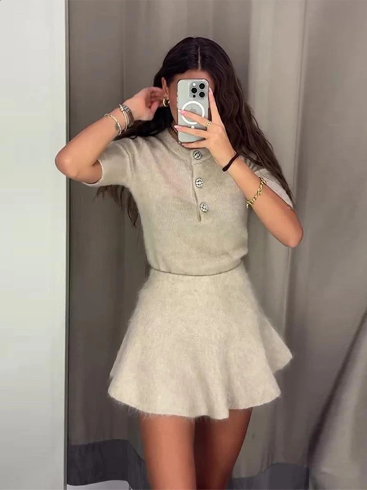 Women O Neck Button Wool Sweater Suit Casual High Waist Knitted Mini Skirts Set Fashion Autumn Winter Lady Commuting Outfit 241019