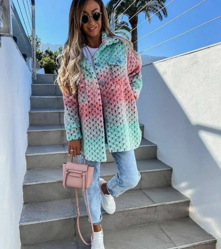 Womens casual wool and blended jacket casual warm top womens long sleeved single corset womens printed tweed coat 241019
