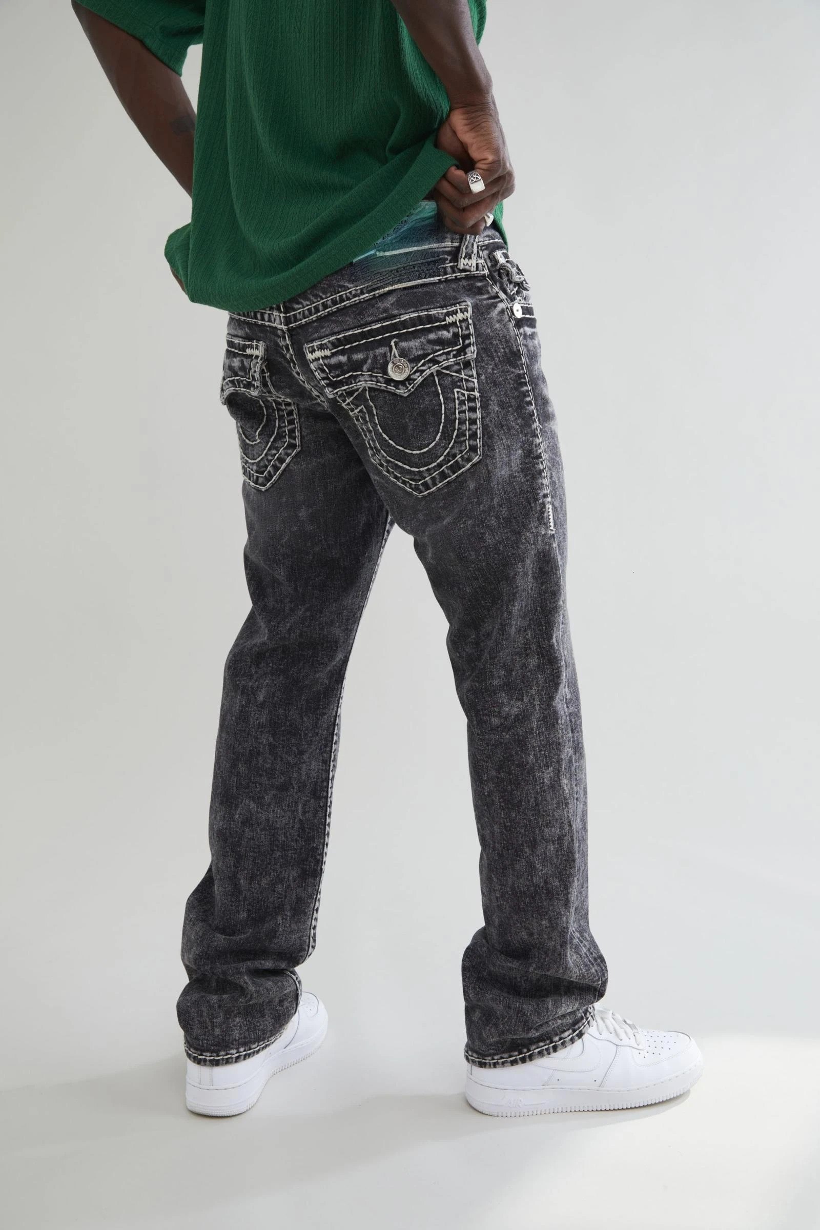 Street fashion trend American retro washed black jeans mens pocket embroidered casual straight jeans Y2k fashion work jeans 241019