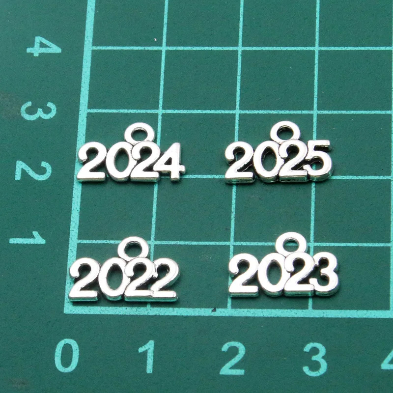 60PCS 1014mm Metal Alloy Po Color Years Charms 2023 2024 2025 2026 Pendant For Jewelry Making DIY Handmade Craft 241010