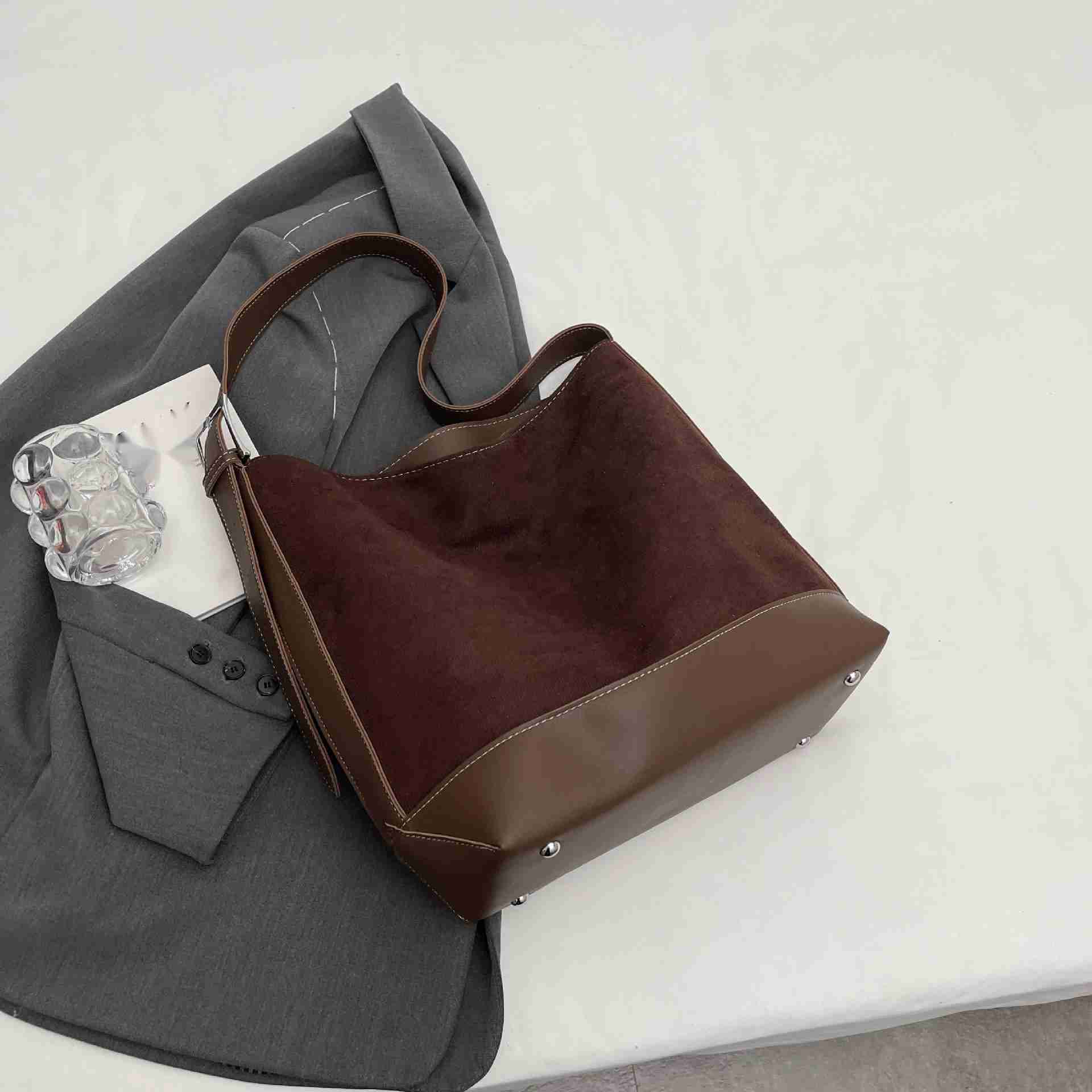 CMM Advanced Suede Bag for Women New Fashion Texture Shoulder Bag Large Capacity Crossbody Bucket Bag