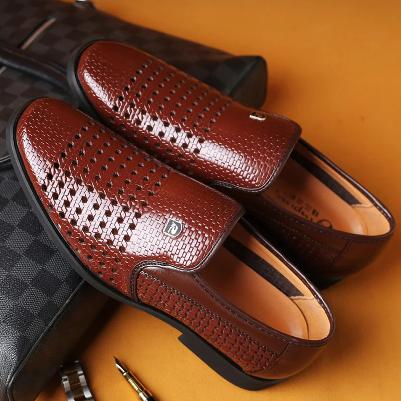 Soft soled Mens Sandals Leather Shoes Mens Business Hollow Dresses and Elderly Dad Shoes for Spring 241019