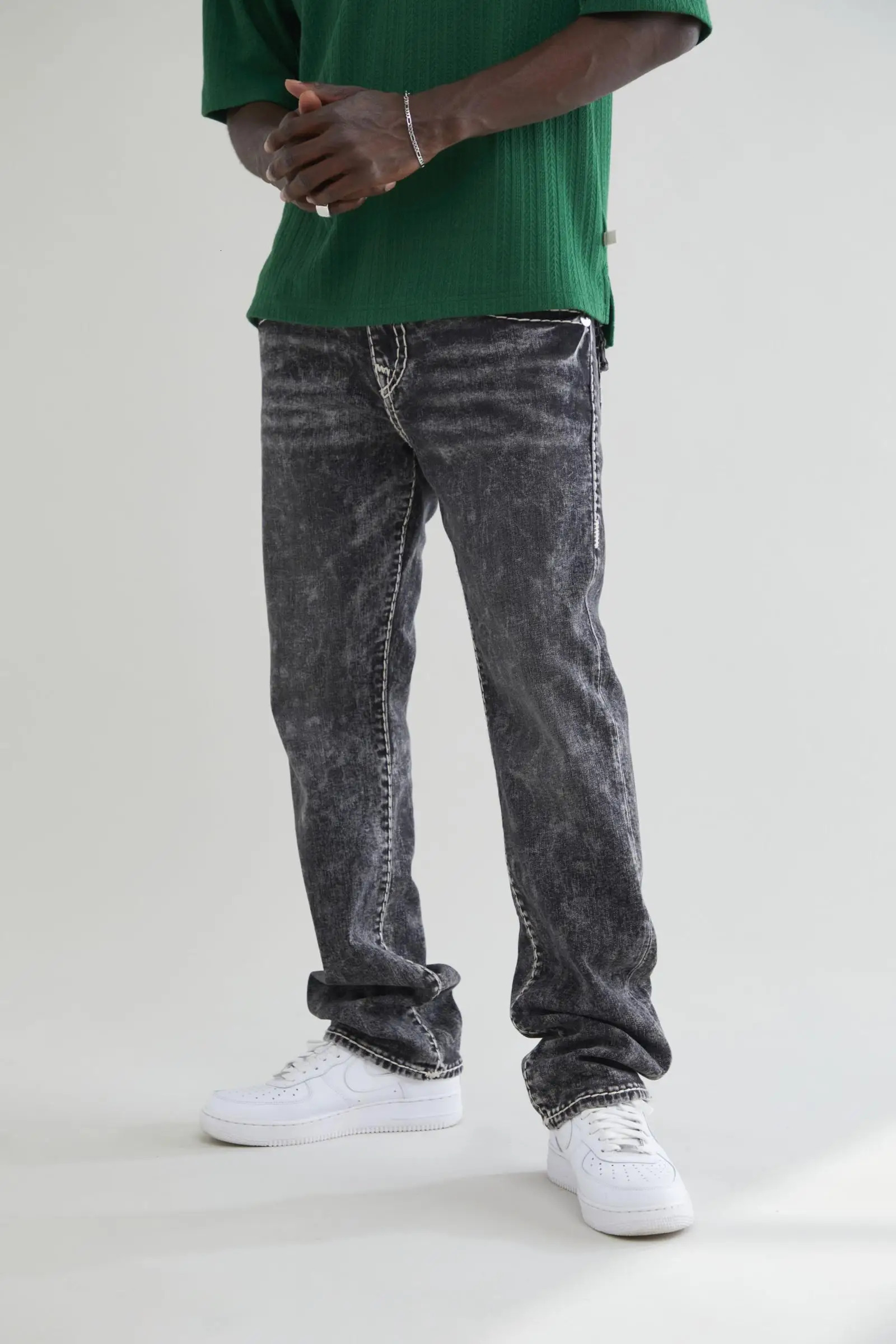 Street fashion trend American retro washed black jeans mens pocket embroidered casual straight jeans Y2k fashion work jeans 241019