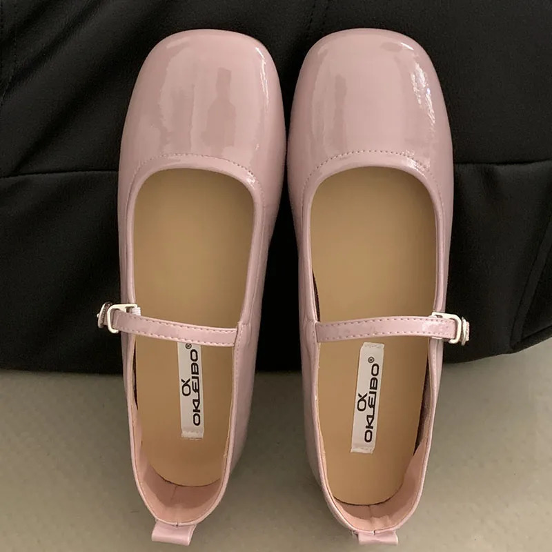 Spring/Summer Womens Casual Soft Womens Apartment with Shoes Footwear Fashion Buckle Shallow Ladies Mary Jens Shoes 241019