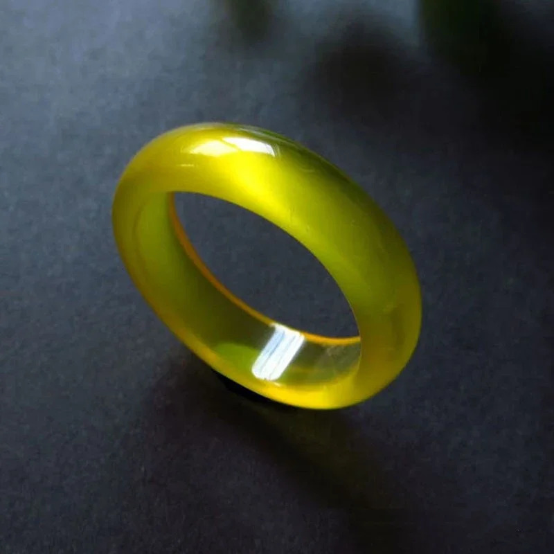 Natural Chalcedony Handcarved Jade Ring Fashion Jewelry Gift Rings Various Colors Lovers Gemstones Accessories Wholesale 241010